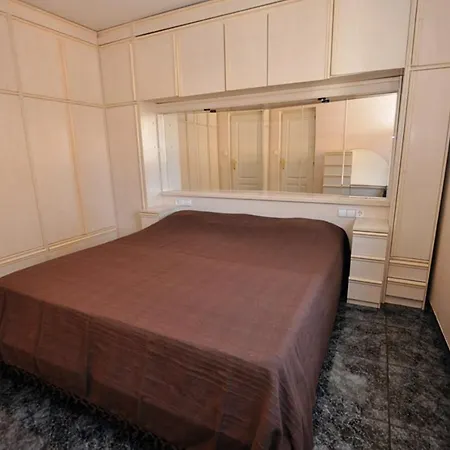 1119 Barraquer *